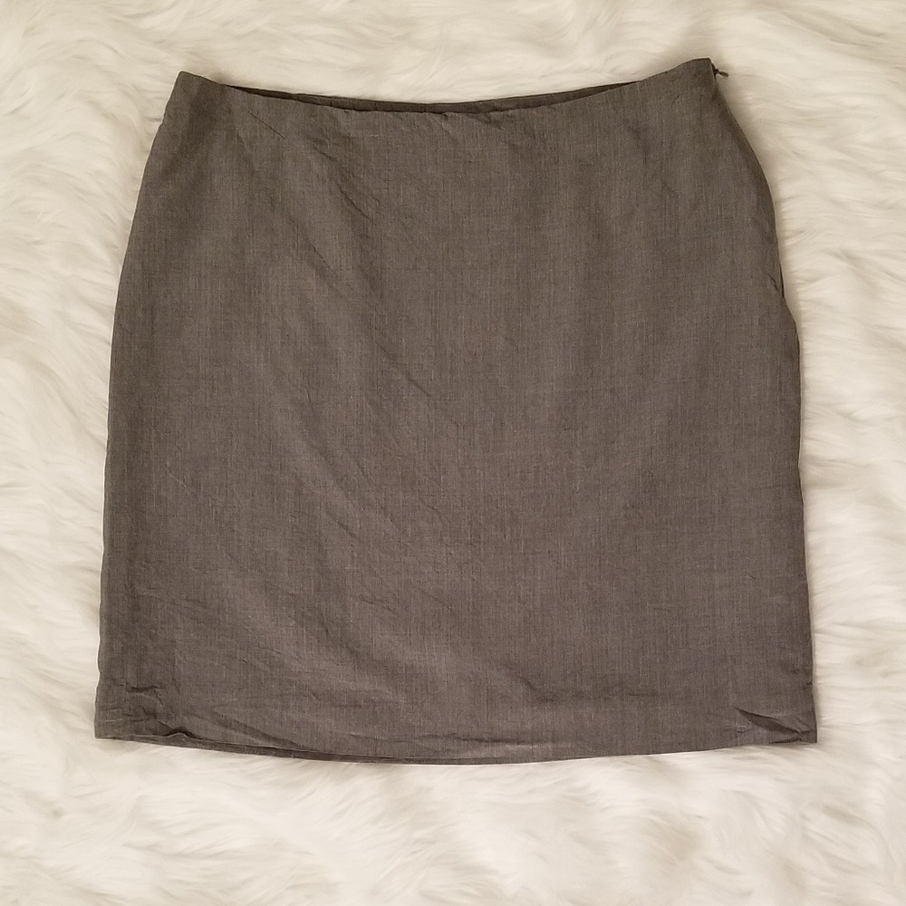 BANANA REPUBLIC 100% Silk Skirt